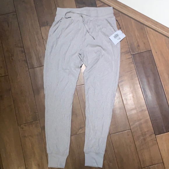 ZYIA Pants - Zyia Gray Ribbed Joggers